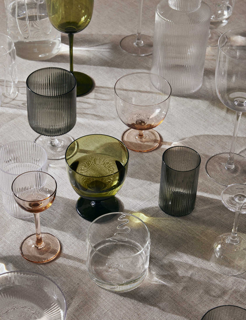 #color::gray #style::wine-glasses--set-of-2