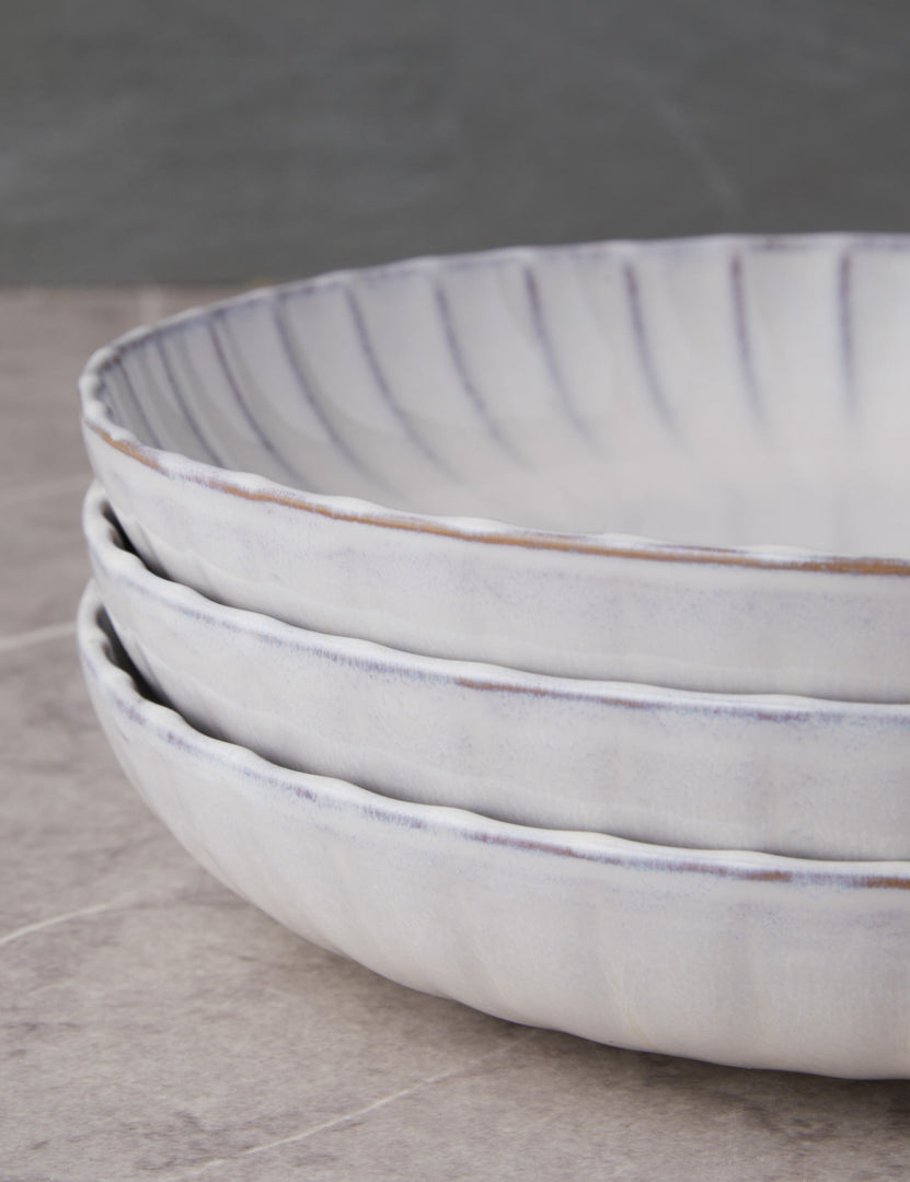 #color::white #style::pasta-bowls--set-of-4