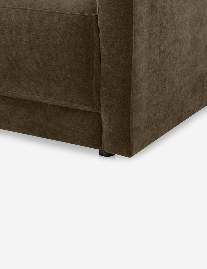 #color::brown-velvet #configuration::left-facing