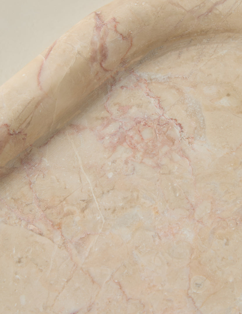 #color::natural | Close up of the Besser oval marble tray.