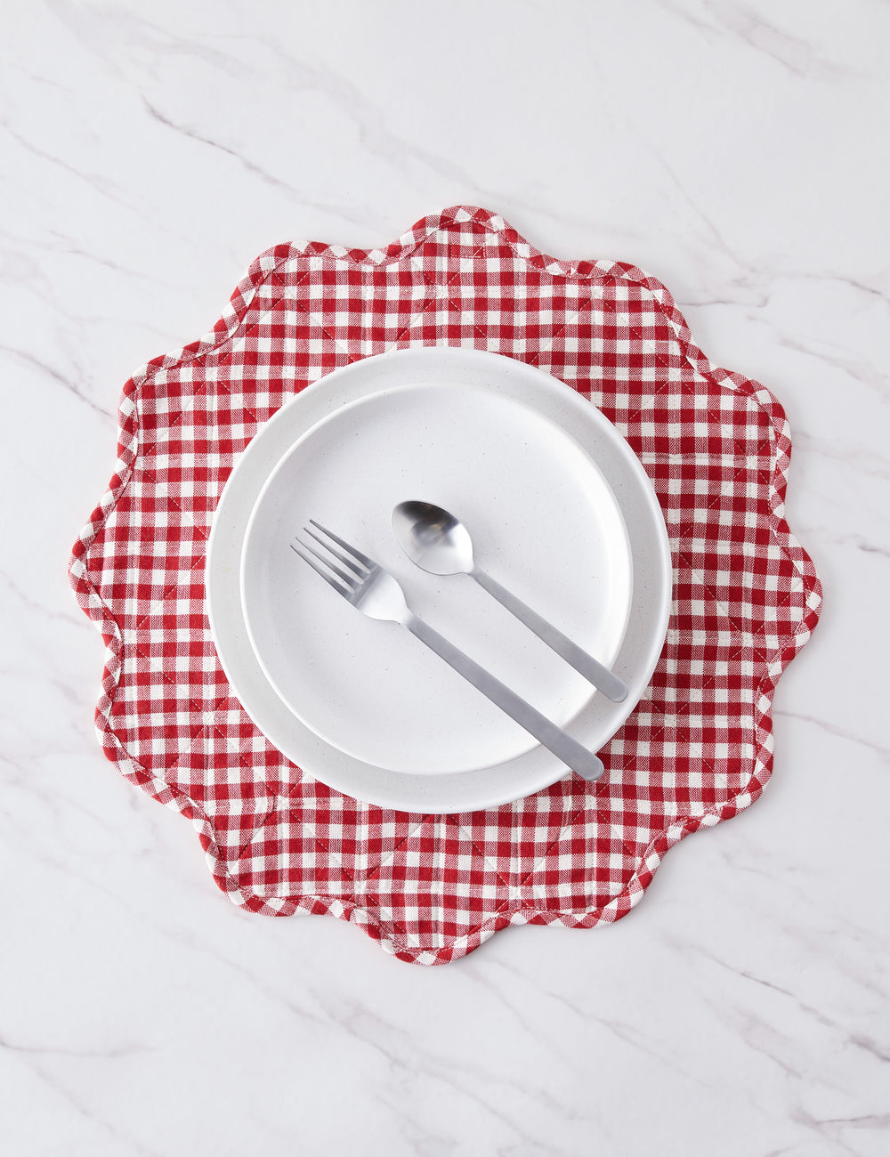 Scallop Gingham Placemat by Heather Taylor Home