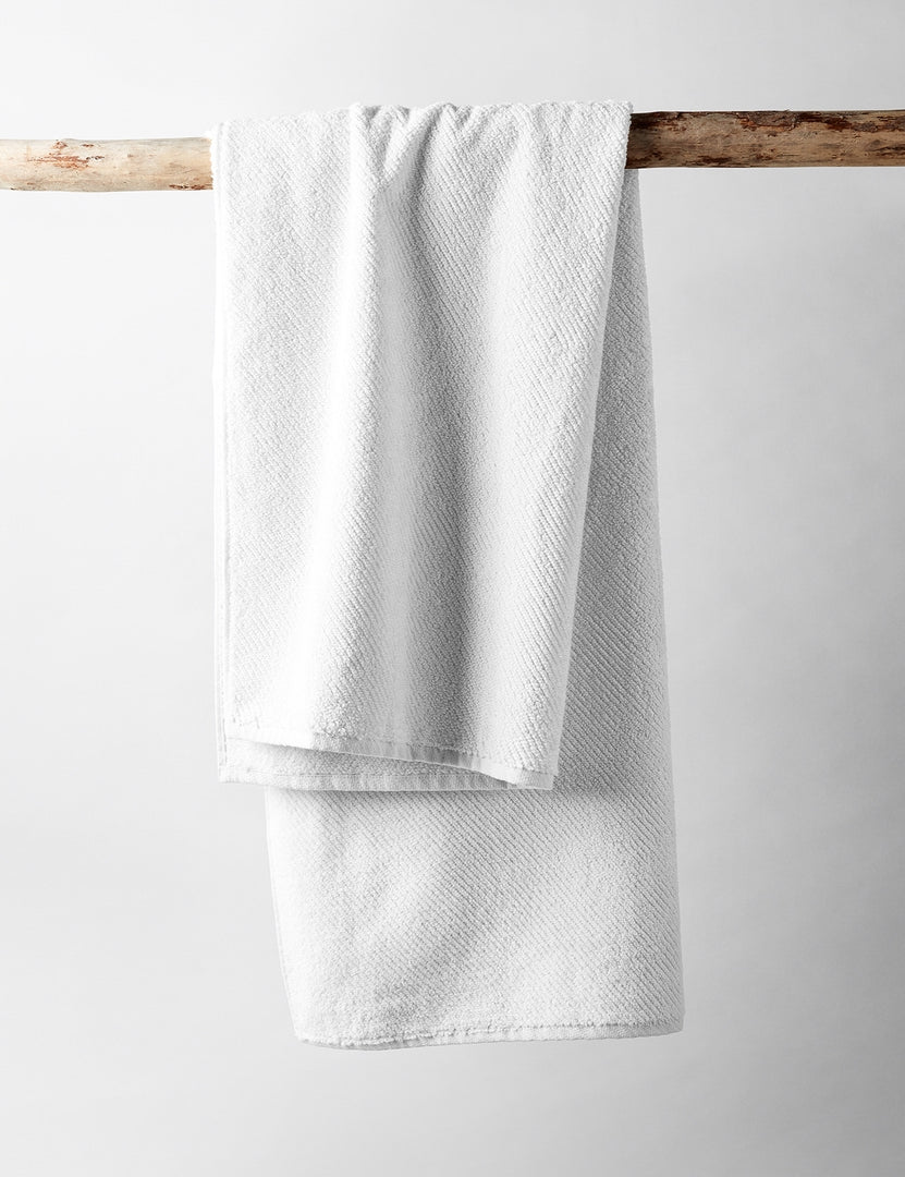 Coyuchi Air Weight Towel Bath Sheet Review 2021